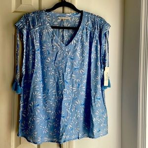 Beautiful blouse Zac & Rachel.